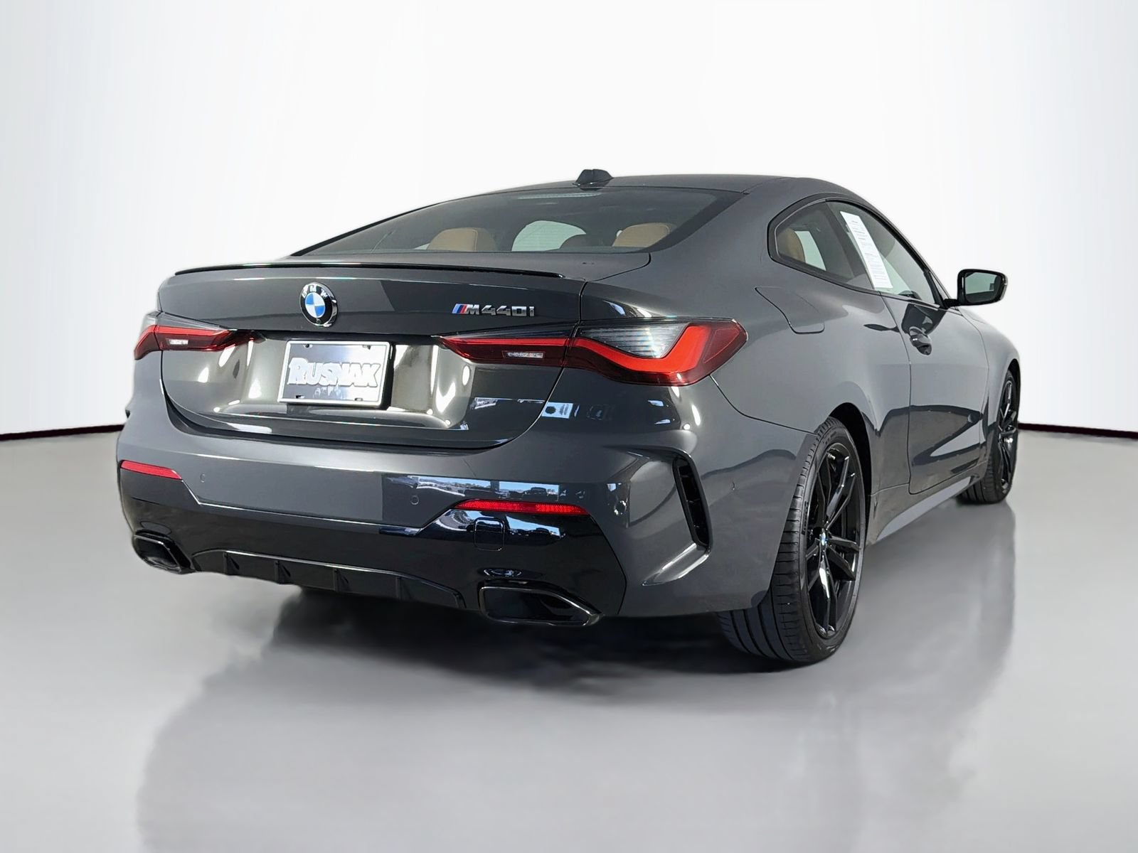 Used 2024 BMW M440i Coupe RWD image 7
