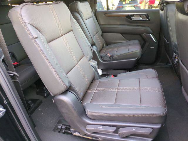 New 2026 Chevrolet Suburban High Country image 30