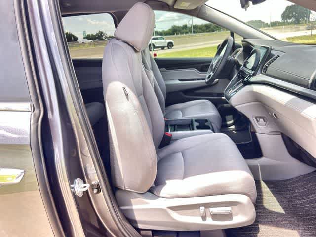 Certified 2024 Honda Odyssey EX image 12