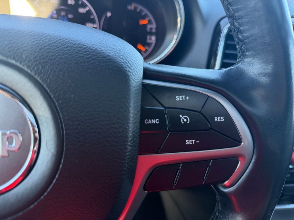 Used 2021 Jeep Grand Cherokee Limited image 25