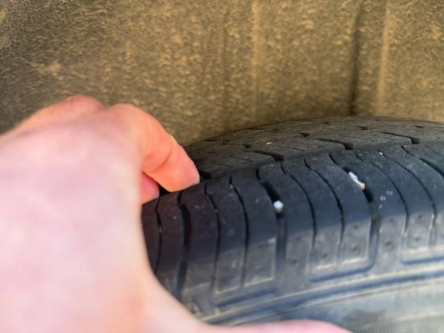 Used 2014 Chrysler Town & Country Touring-L w/ Driver Convenience Group image 10