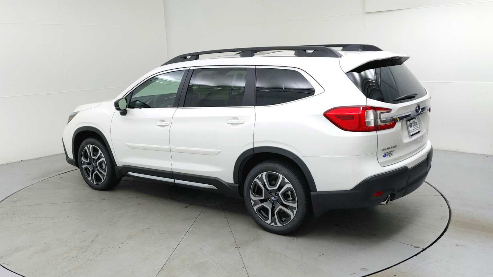 New 2025 Subaru Ascent Limited image 7