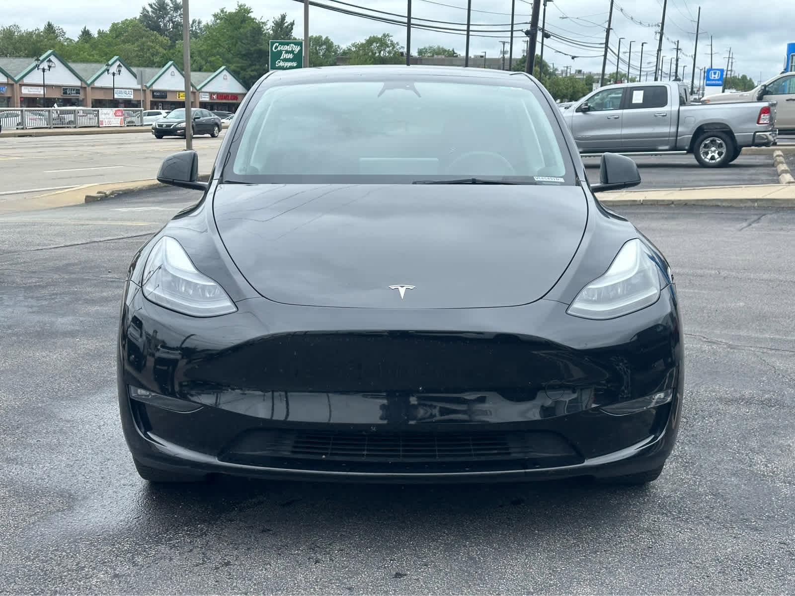 Used 2023 Tesla Model Y Long Range AWD/4WD image 2