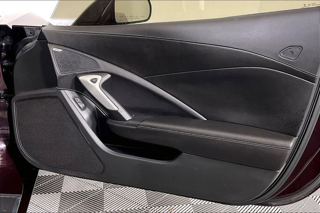 Used 2017 Chevrolet Corvette Stingray Coupe image 25