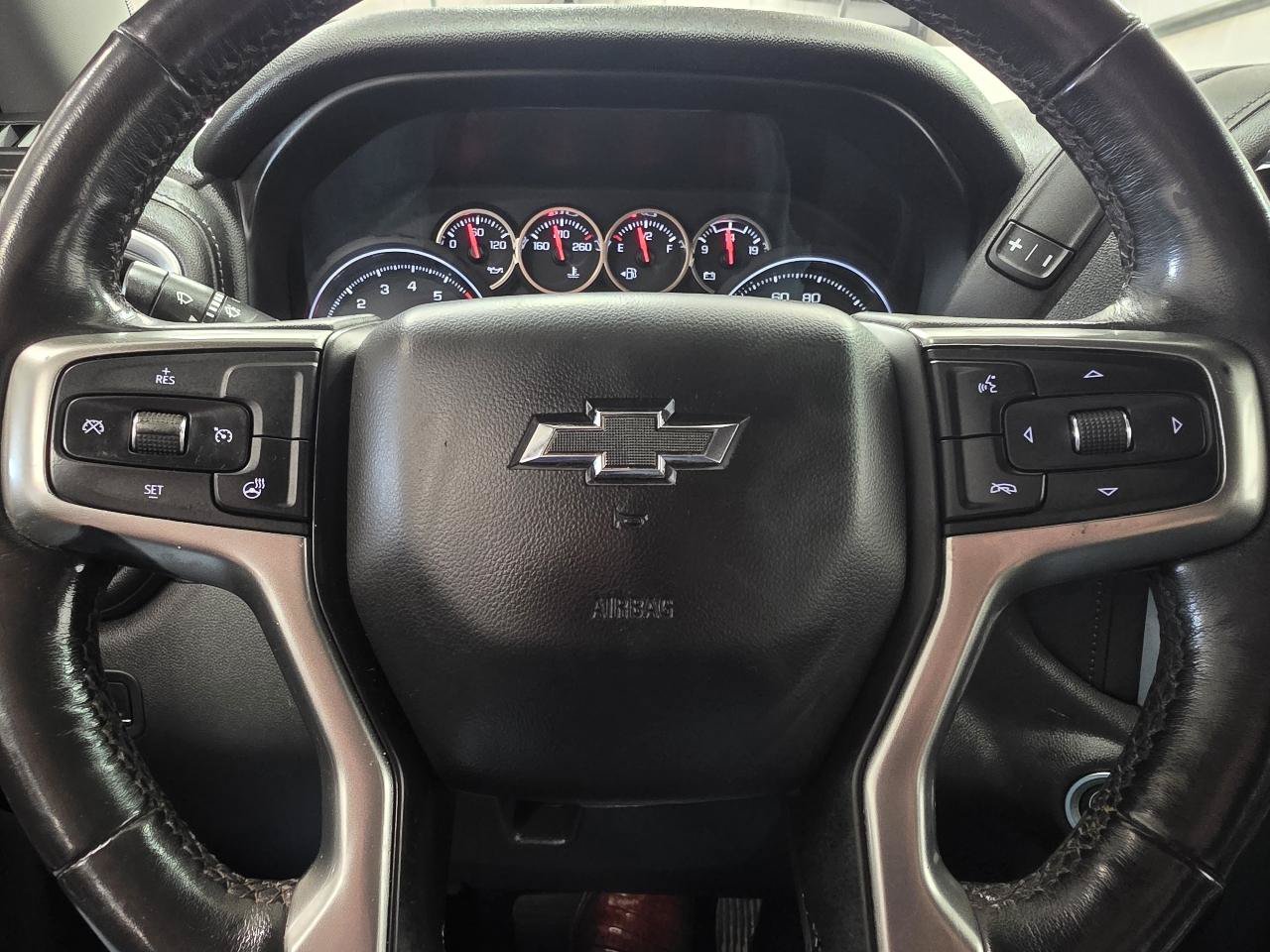 Used 2020 Chevrolet Silverado 1500 RST AWD/4WD image 15