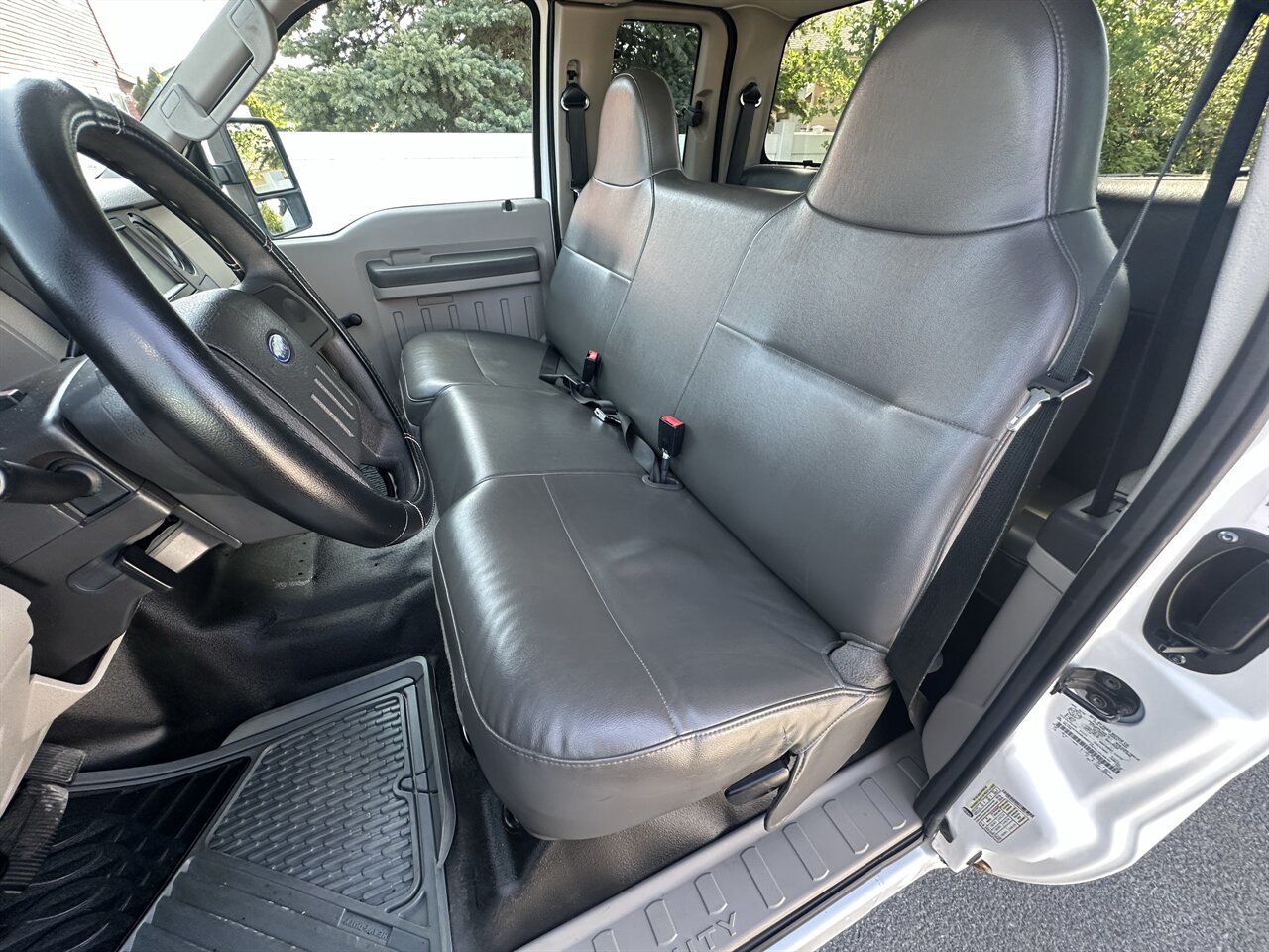 Used 2009 Ford F250 XL AWD/4WD image 5