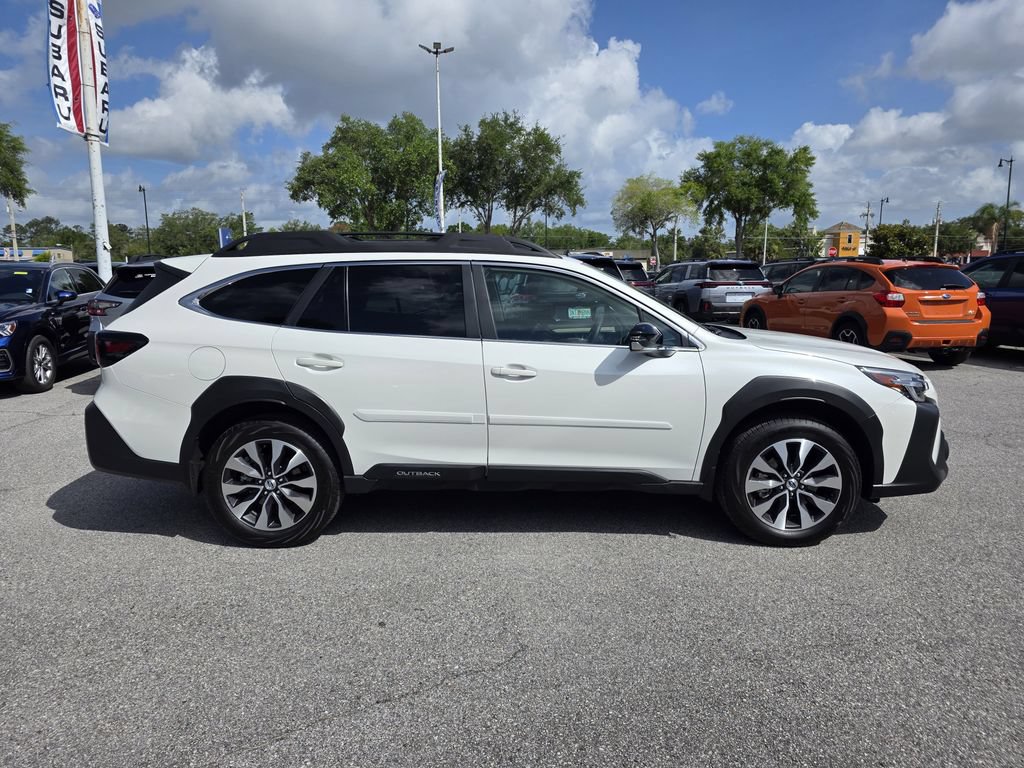 Used 2025 Subaru Outback Limited XT AWD/4WD image 2