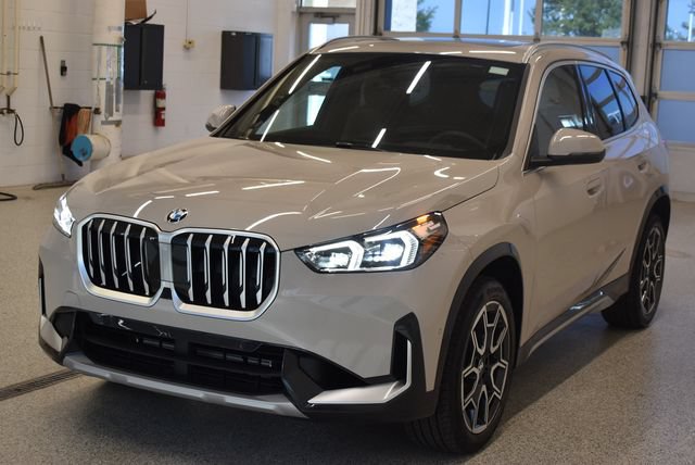 New 2026 BMW X1 xDrive28i w/ Technology Package AWD/4WD image 9