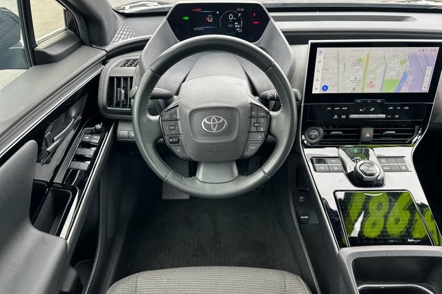 Used 2023 Toyota bZ4X FWD image 18