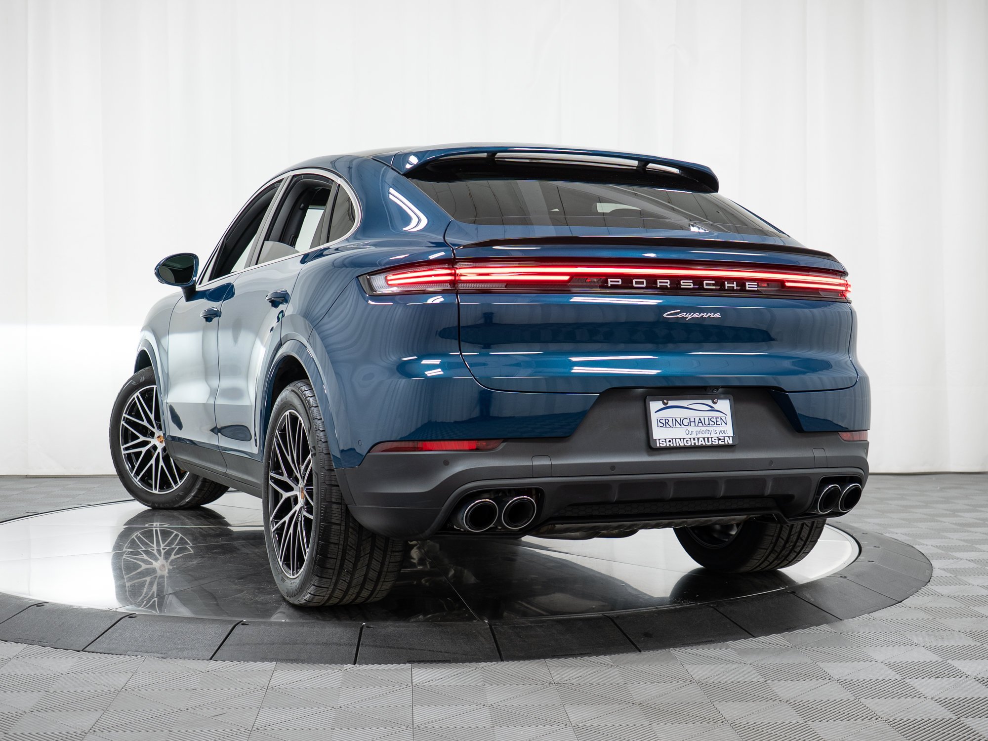 Certified 2026 Porsche Cayenne Coupe AWD/4WD image 38