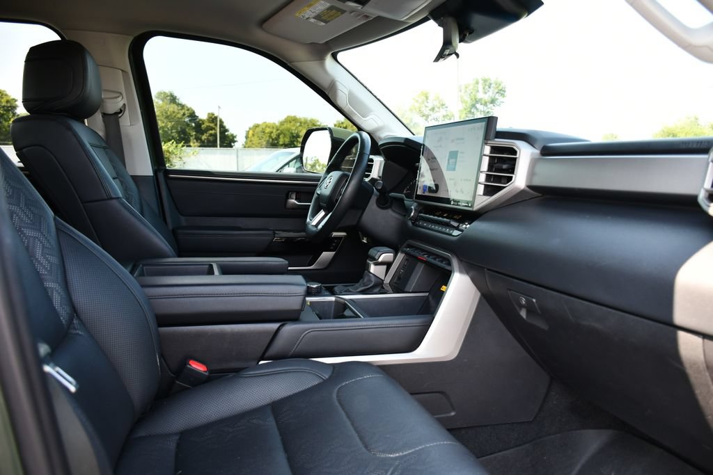 Used 2022 Toyota Tundra Limited AWD/4WD image 38