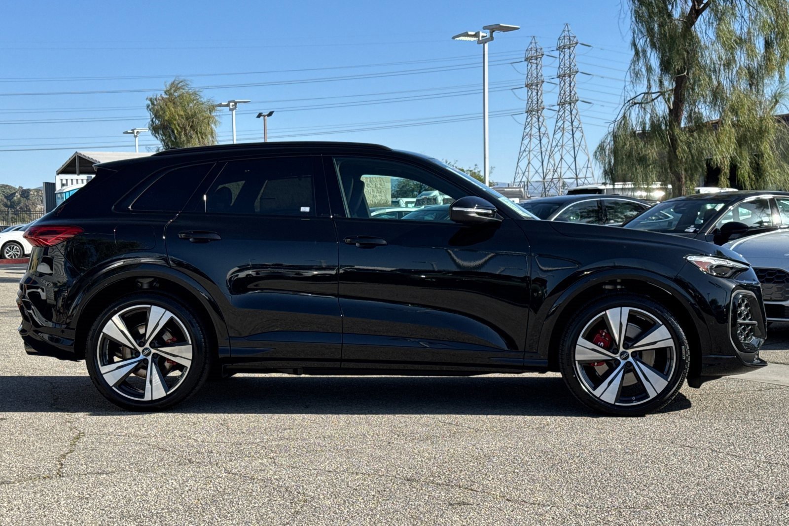 New 2025 Audi SQ5 Premium Plus image 3