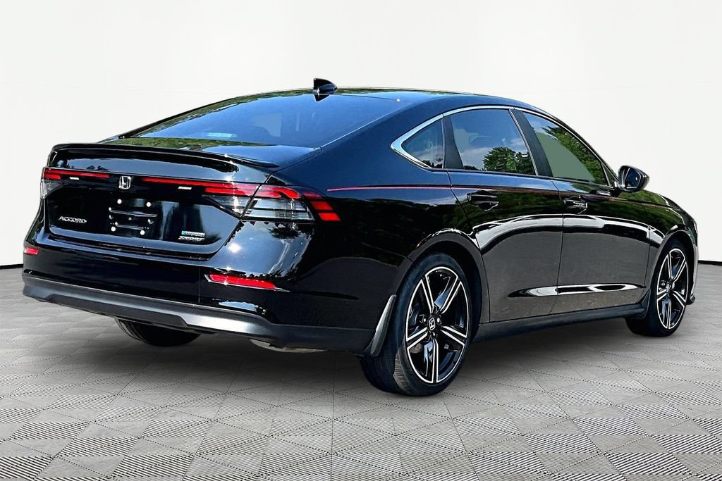 Certified 2025 Honda Accord Sport image 5