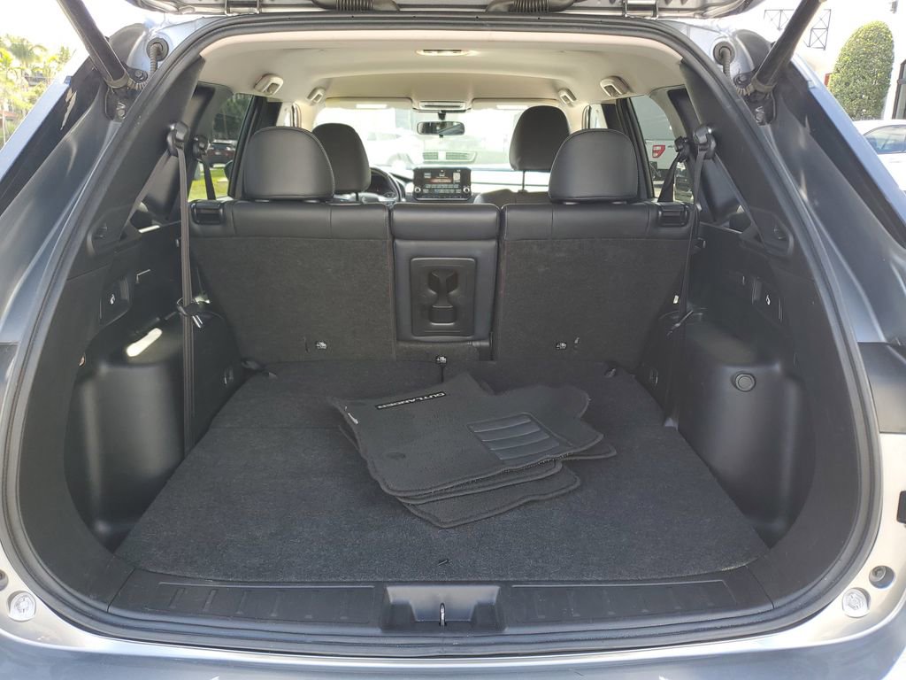 Used 2024 Mitsubishi Outlander AWD image 10