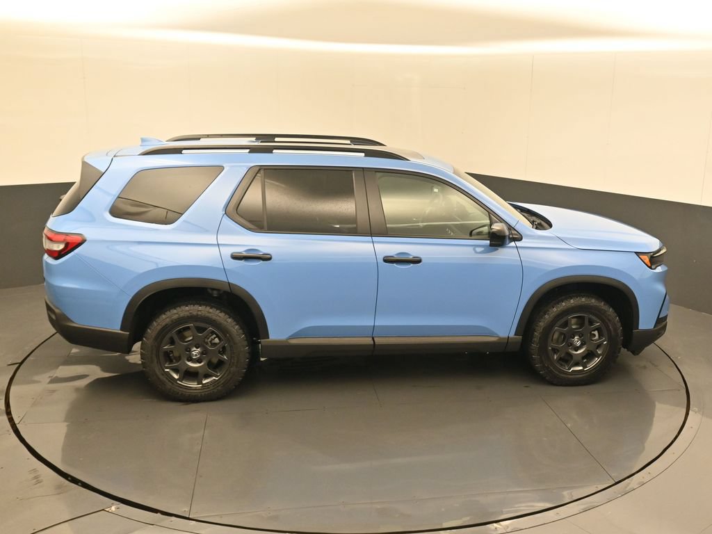 New 2025 Honda Pilot TrailSport image 14