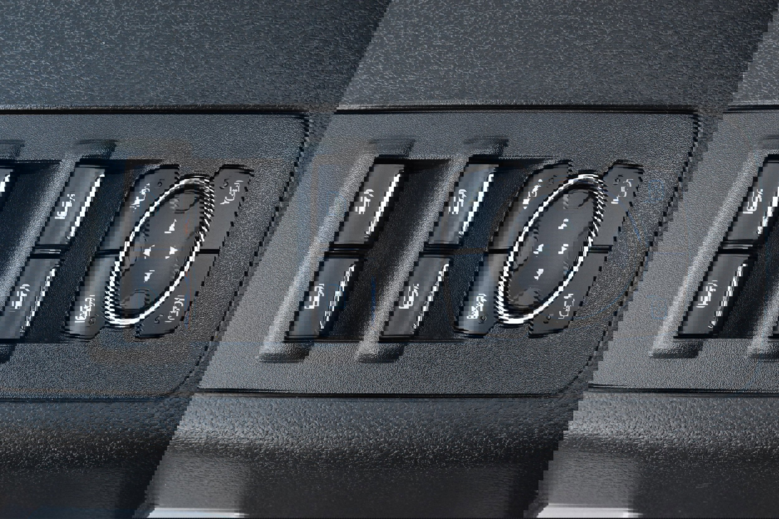 Used 2019 Ford F150 Lariat w/ Equipment Group 502A Luxury image 13