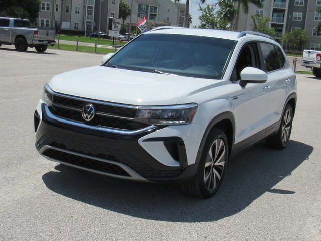 Used 2022 Volkswagen Taos SE image 7