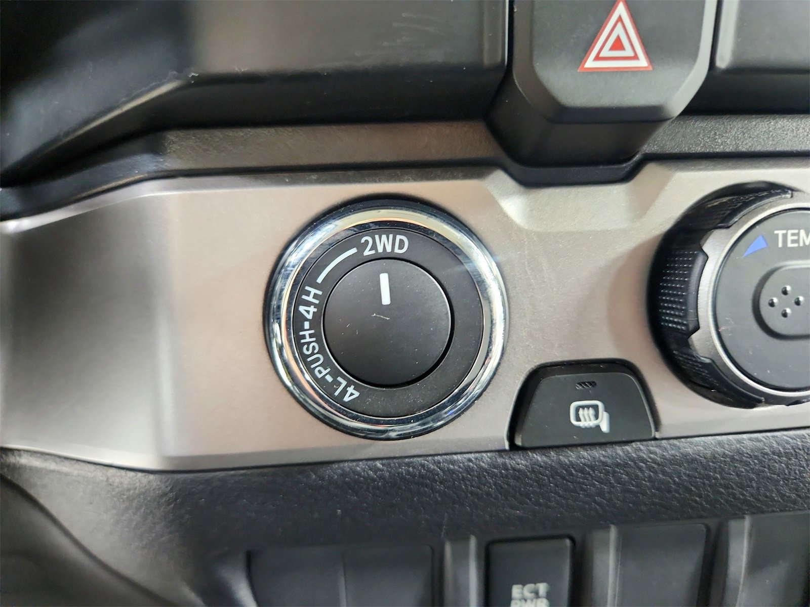 Used 2023 Toyota Tacoma SR image 25