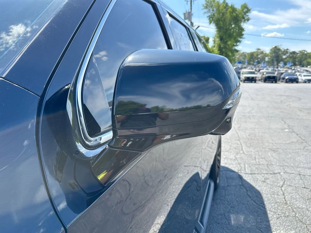 Used 2025 Cadillac Escalade ESV Luxury image 11