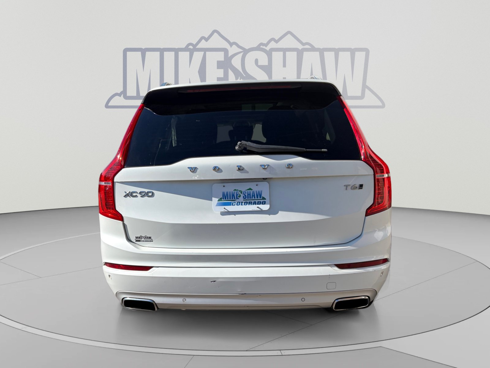 Used 2018 Volvo XC90 T6 Momentum w/ Momentum Plus Package AWD/4WD image 4