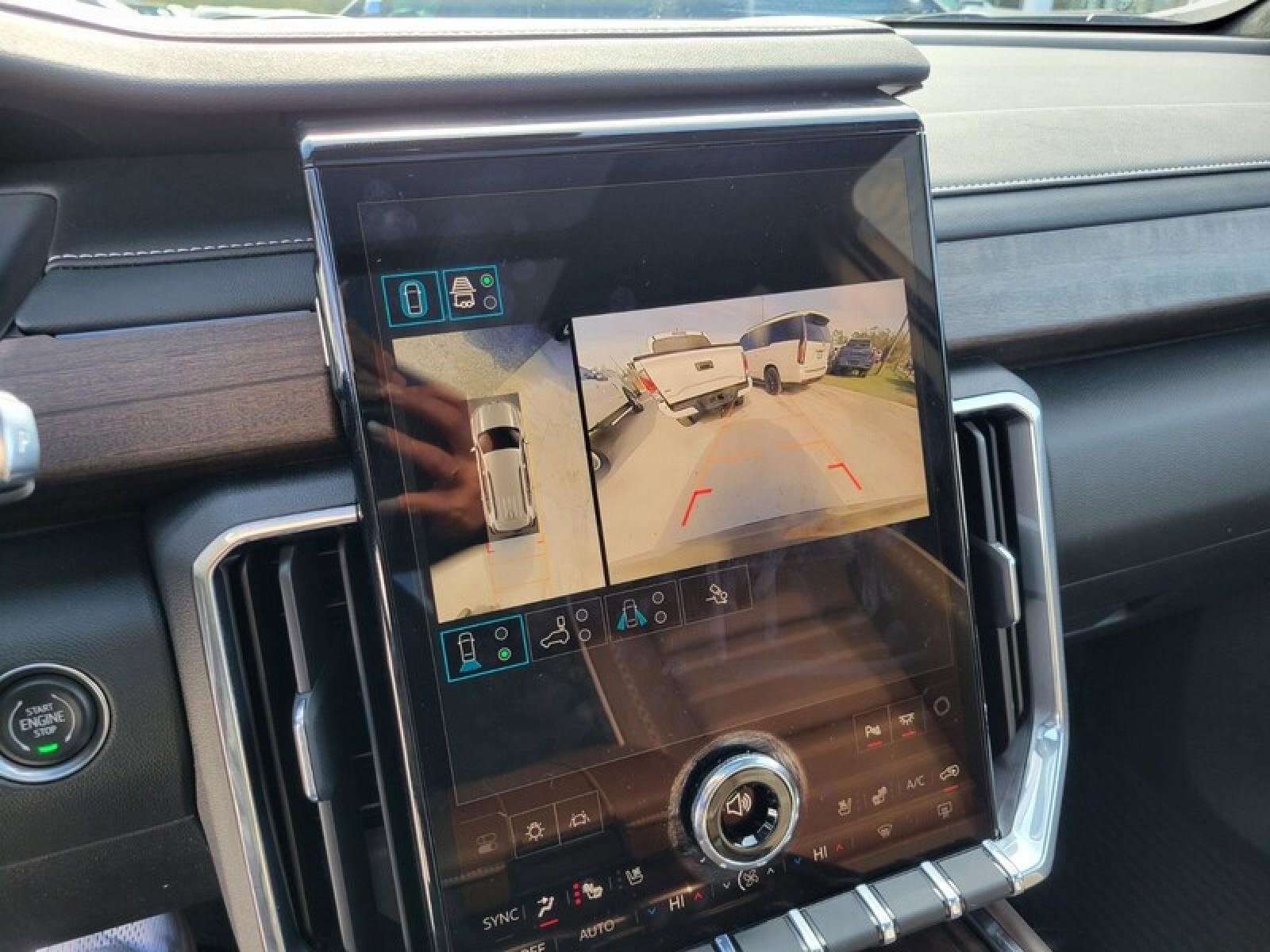 New 2026 GMC Acadia Denali Ultimate w/ LPO, Floor Liner Package image 24