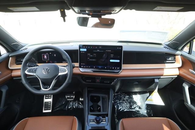 New 2026 Volkswagen Tiguan SEL R-Line image 6