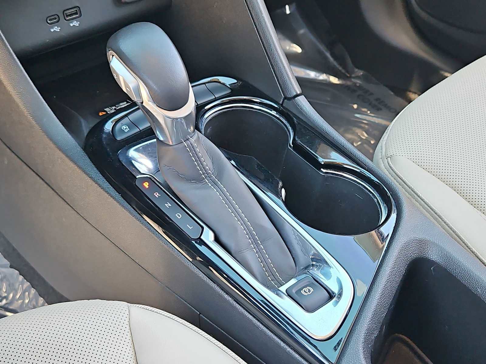 Used 2024 Buick Encore GX Sport Touring w/ Experience Buick Package FWD image 31