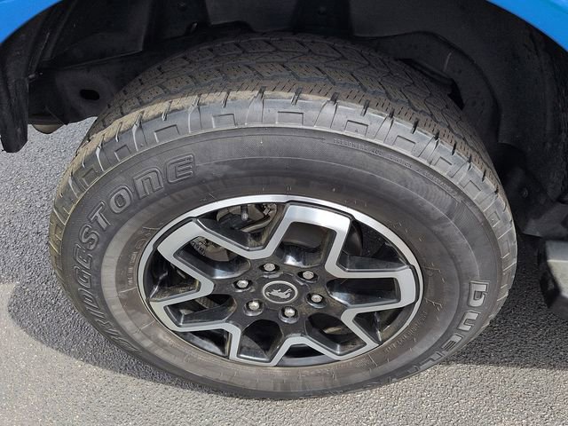 Used 2023 Ford Bronco Outer Banks image 9