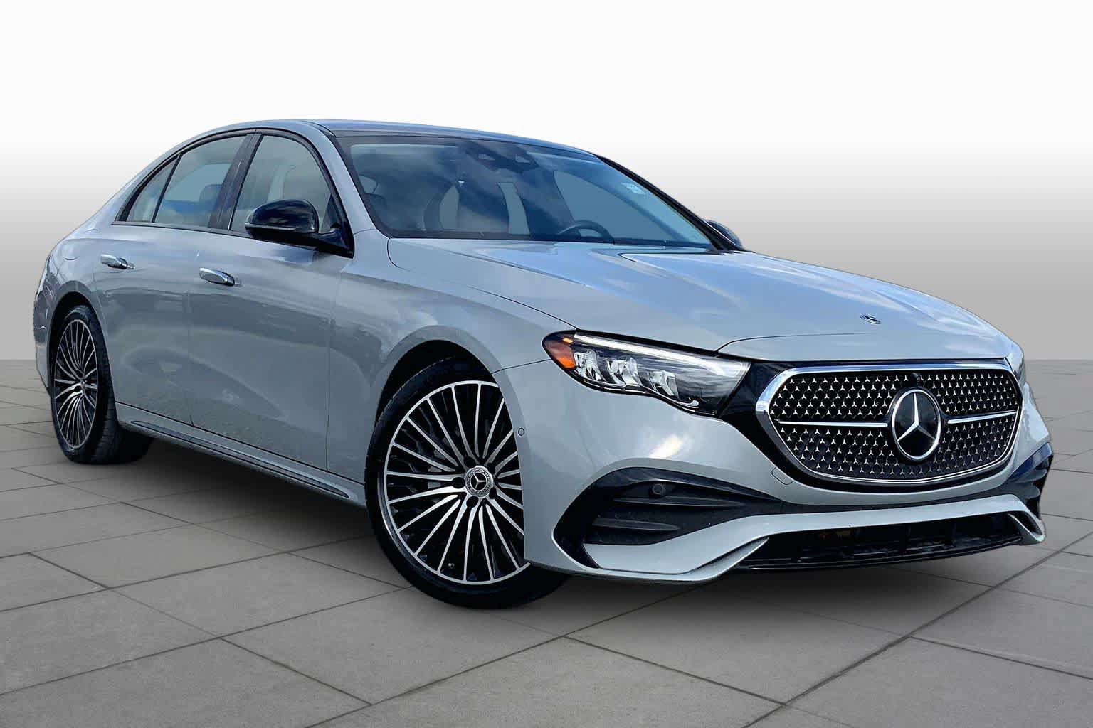 Used 2025 Mercedes-Benz E 350 Sedan image 3