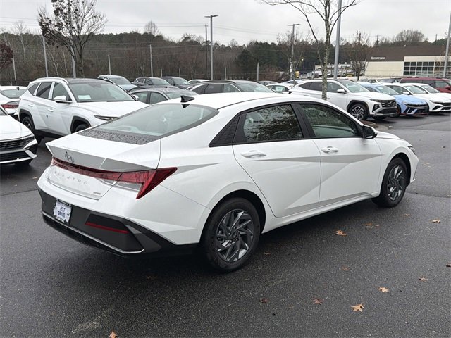 New 2026 Hyundai Elantra Blue image 7