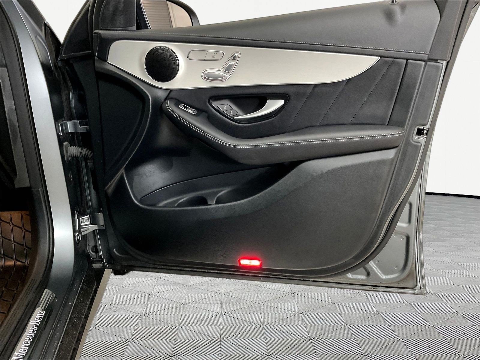 Certified 2023 Mercedes-Benz GLC 300 4MATIC Coupe image 28