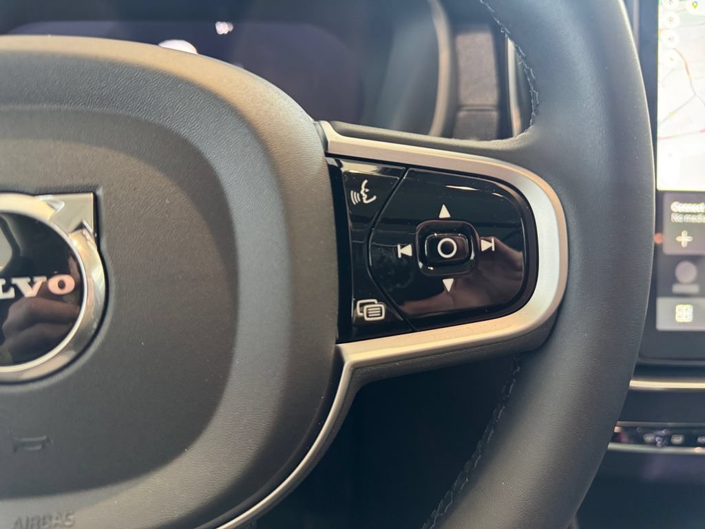 New 2026 Volvo XC90 B6 Ultra w/ Protection Package Premier AWD/4WD image 16