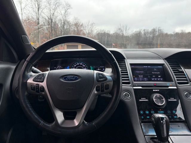 Used 2013 Ford Taurus Limited image 9