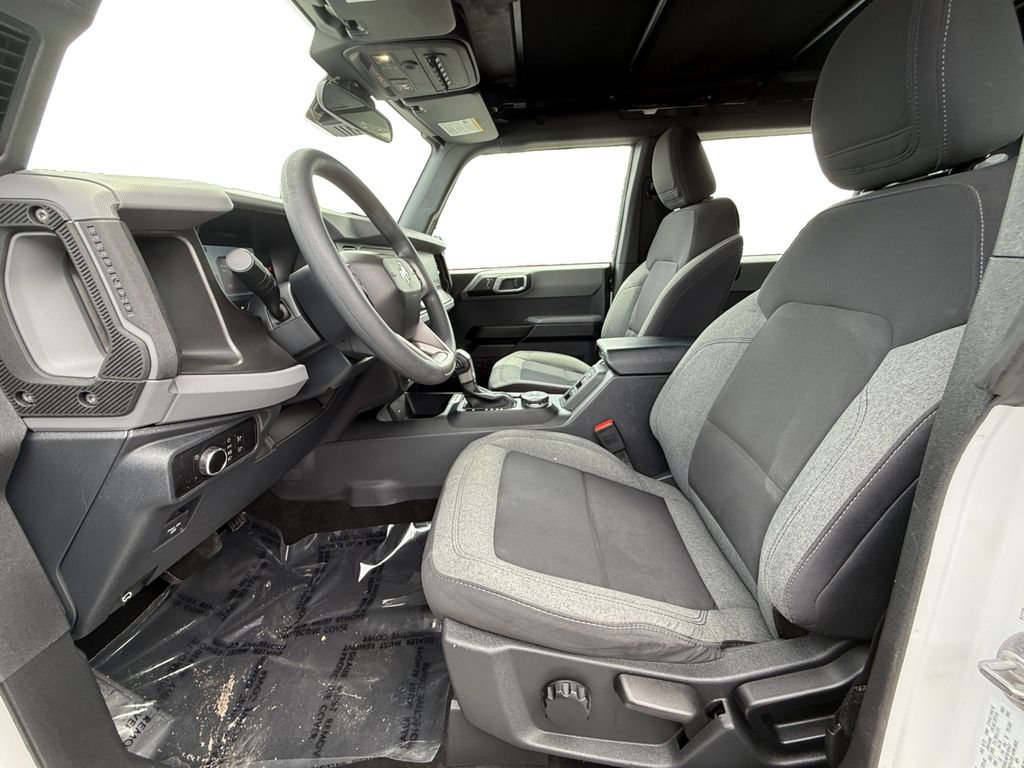 Used 2023 Ford Bronco 4-Door AWD/4WD image 9