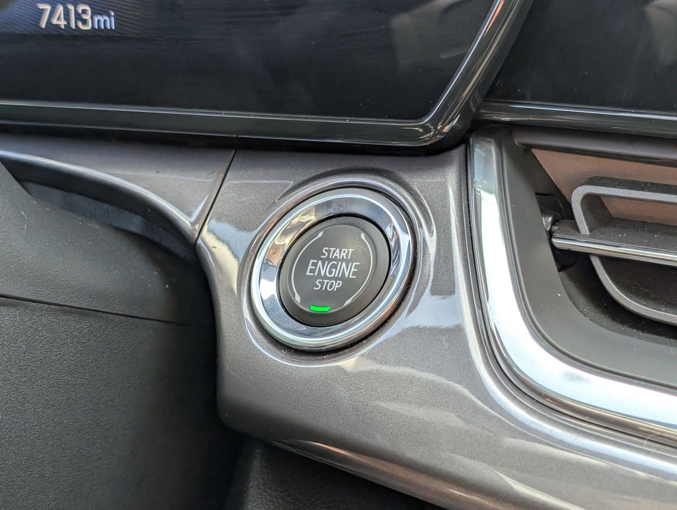 Used 2025 Chevrolet Trax ACTIV w/ Driver Confidence Package FWD image 18