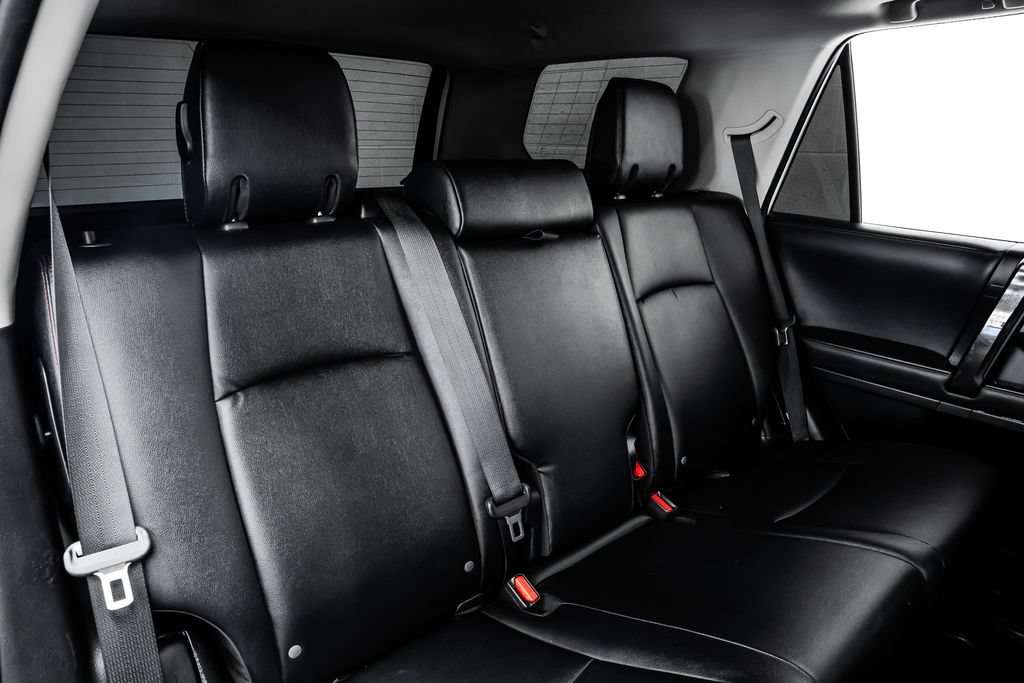 Used 2024 Toyota 4Runner TRD Off-Road Premium w/ Moonroof Package AWD/4WD image 34