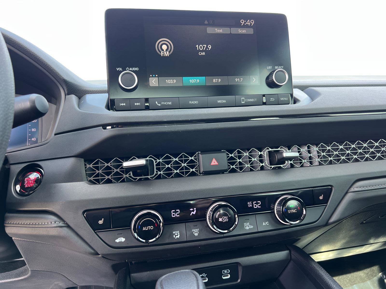 Used 2025 Honda Accord SE image 28