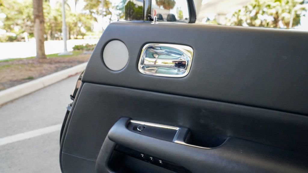 Used 2016 Rolls-Royce Dawn image 73