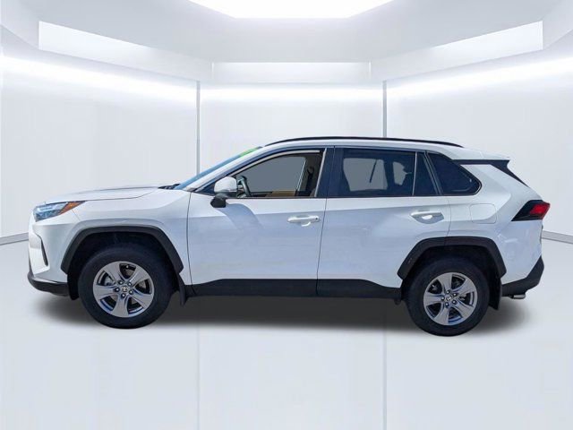 Used 2024 Toyota RAV4 XLE w/ Convenience Package FWD image 7