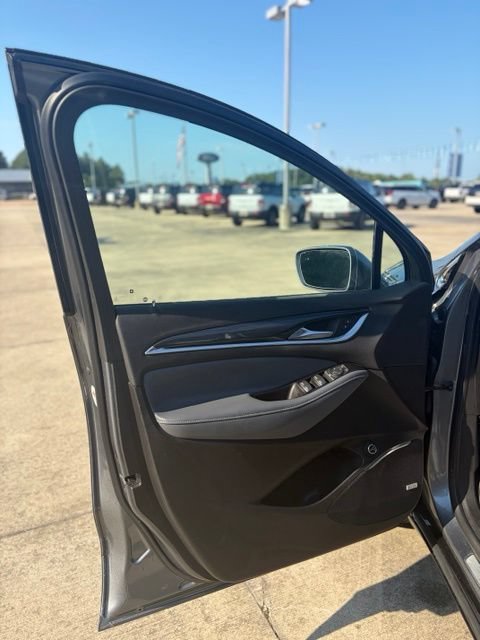 Used 2020 Buick Enclave Essence w/ Sound and Sites Package FWD image 26