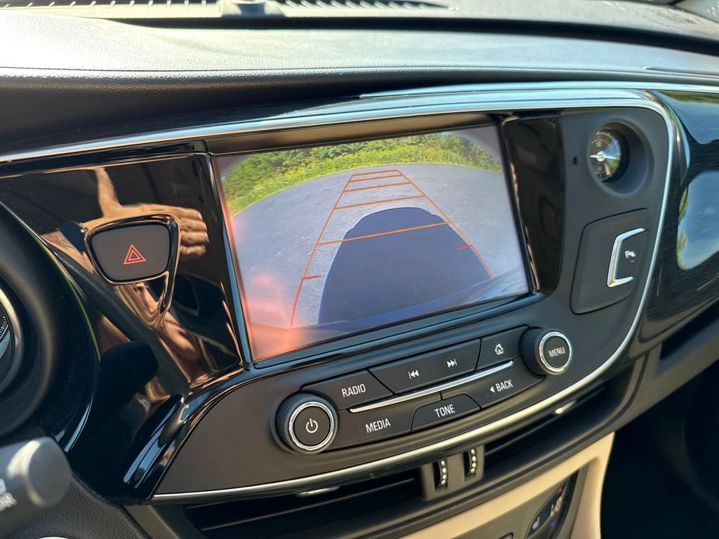 Used 2017 Buick Envision Essence AWD/4WD image 11