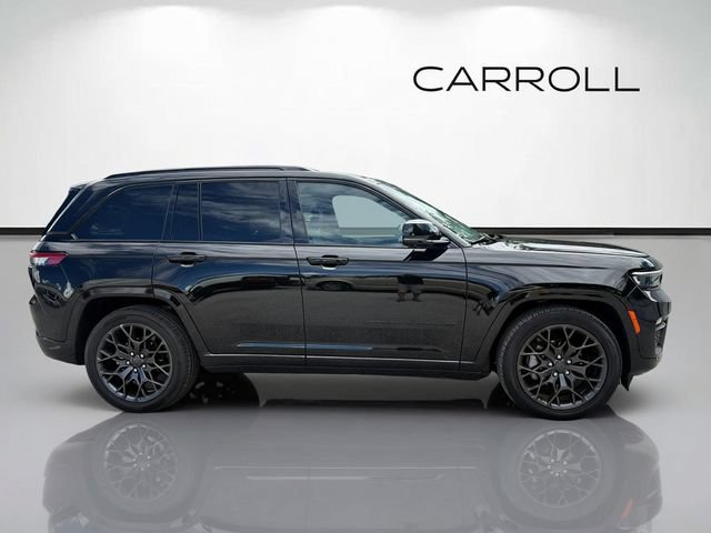 Used 2025 Jeep Grand Cherokee Summit w/ Obsidian Package AWD/4WD image 2