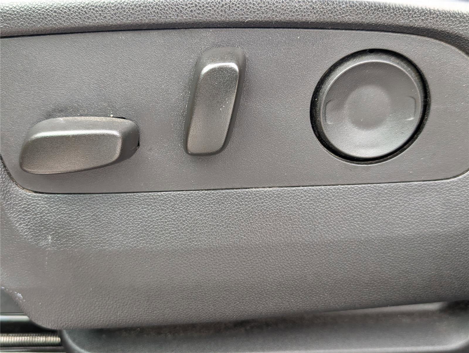 Used 2024 Chevrolet Silverado 3500 LT w/ Convenience Package image 20