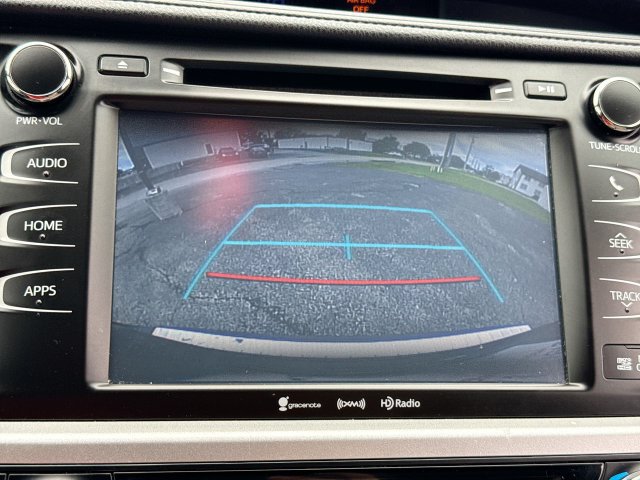 Used 2017 Toyota Highlander XLE AWD/4WD image 17