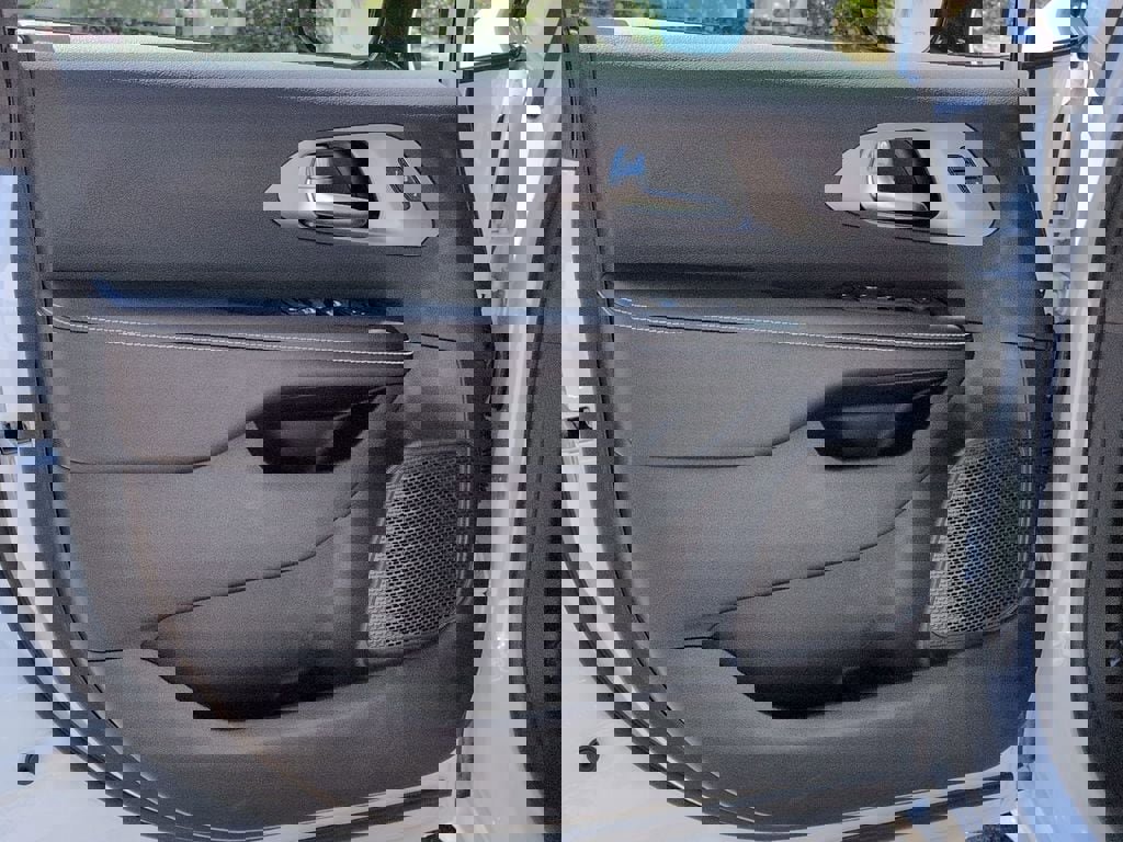 New 2026 Chrysler Pacifica Select image 13