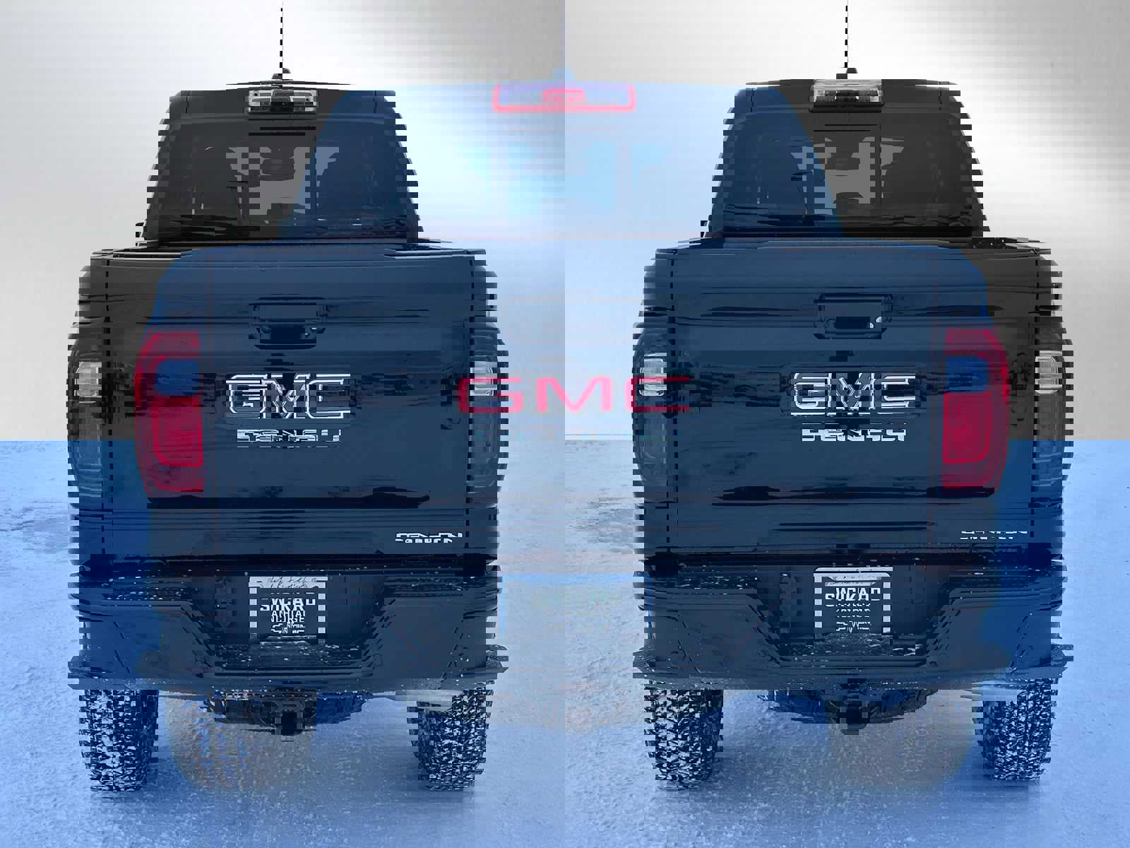 New 2026 GMC Canyon Denali image 4