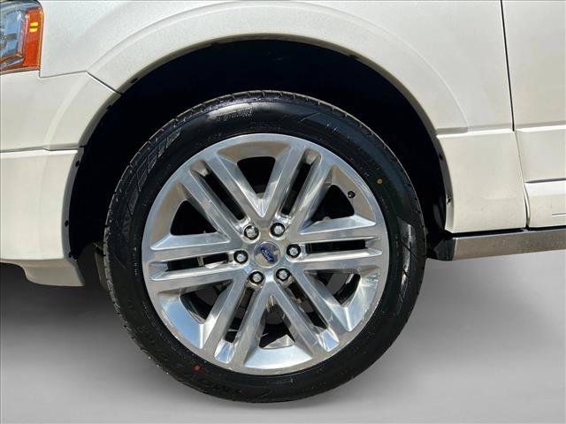 Used 2016 Ford Expedition EL Platinum RWD image 28