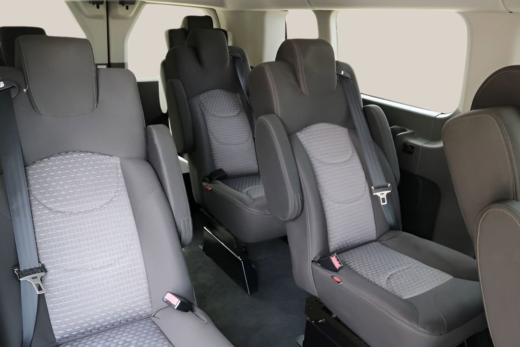 Used 2023 Ford Transit 350 XLT RWD image 19