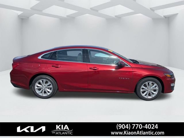 Used 2024 Chevrolet Malibu LT image 2