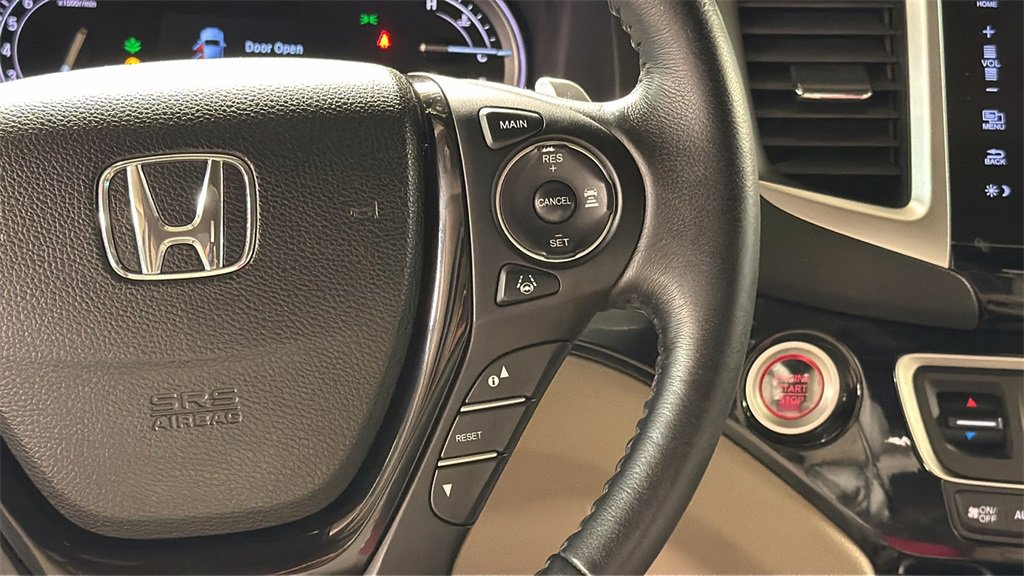Used 2017 Honda Pilot Elite image 24